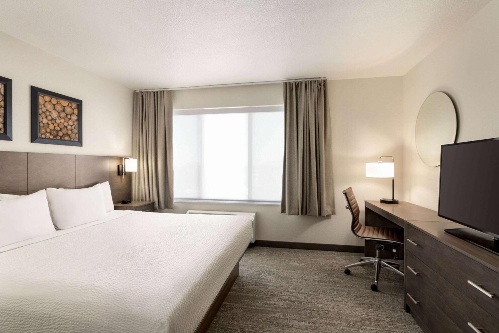 Days Inn & Suites By Wyndham Боузман Екстериор снимка