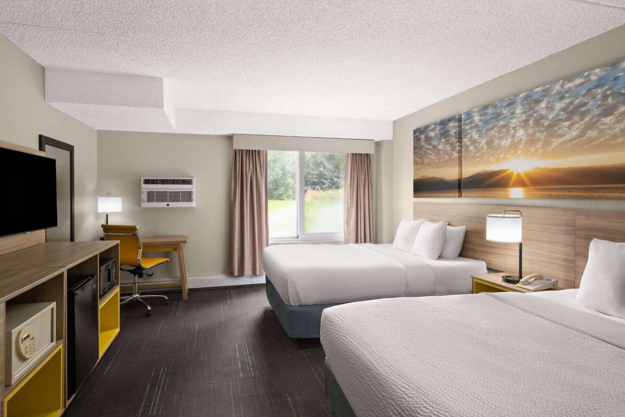 Days Inn & Suites By Wyndham Боузман Екстериор снимка