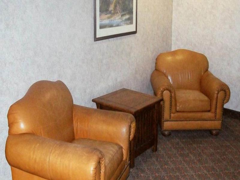 Days Inn & Suites By Wyndham Боузман Екстериор снимка